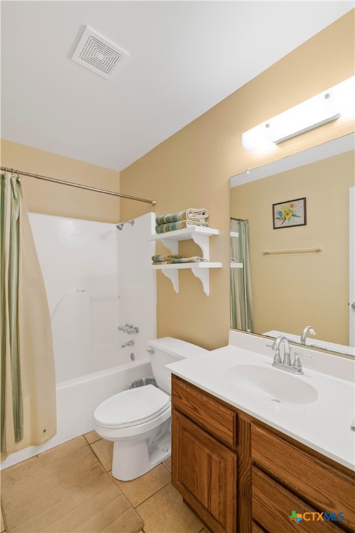 83 Lakeoak Victoria, TX 77905 - Photo 10 of 16 a bathroom with a sink a toilet and shower