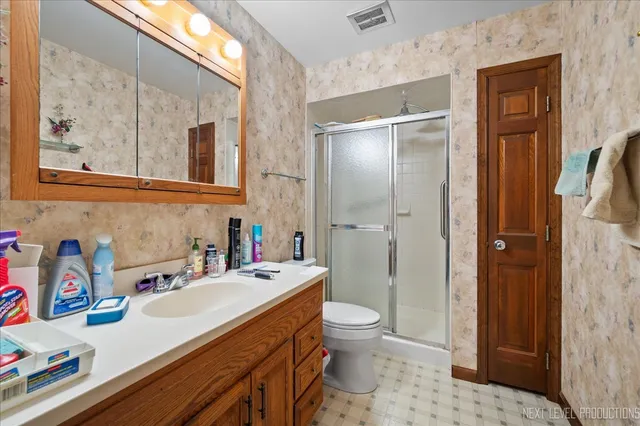 $415,000 | 2350 Tanglewood Court, Aurora, IL 60506