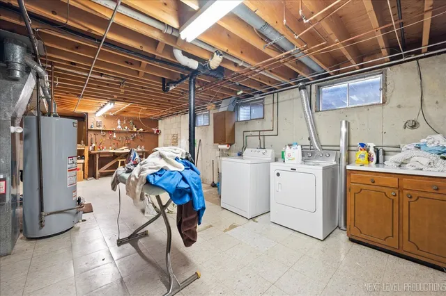 $415,000 | 2350 Tanglewood Court, Aurora, IL 60506