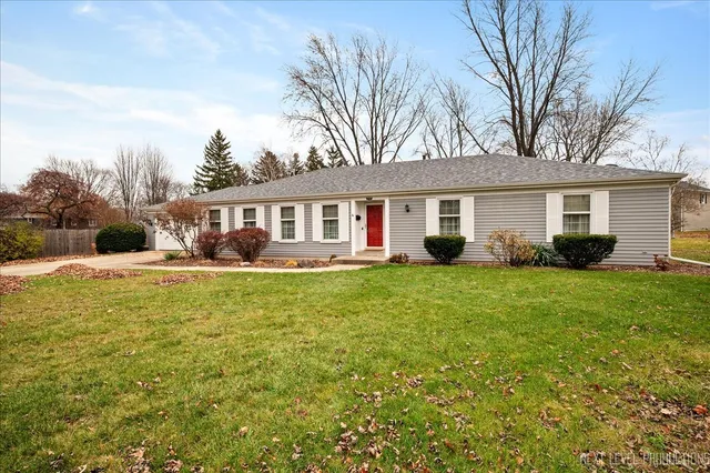 $415,000 | 2350 Tanglewood Court, Aurora, IL 60506