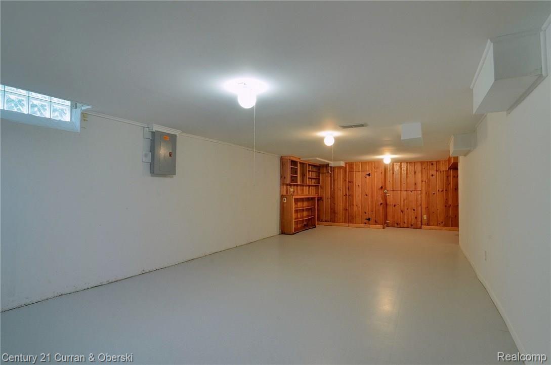 28211 Peppermill Road Farmington, MI 48331 - Photo 18 of 26 Finished_Lower_Level.jpg