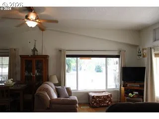 $325,000 | 707 Harrison Street, Wasco, OR 97065