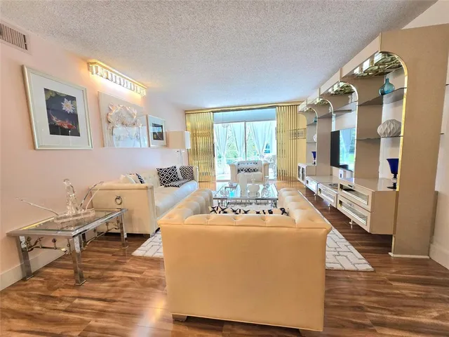 $3,000 | 2504 Antigua Terrace, Unit E2, Coconut Creek, FL 33066
