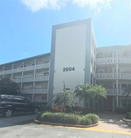 $3,000 | 2504 Antigua Terrace, Unit E2, Coconut Creek, FL 33066