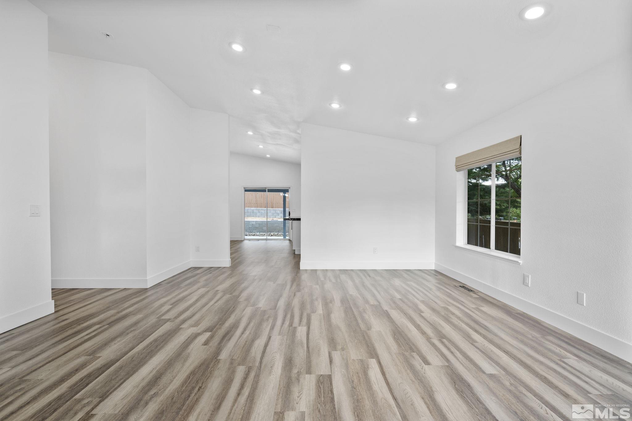 910 University Green Court Reno, NV 89512 - Photo 5 of 40 Photo 5