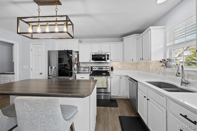 $449,000 | 853 Bassett Street, O'Fallon, IL 62269