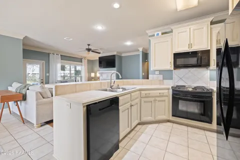 $247,000 | 406 Deer Meadow Boulevard, Broussard, LA 70518