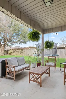 $247,000 | 406 Deer Meadow Boulevard, Broussard, LA 70518