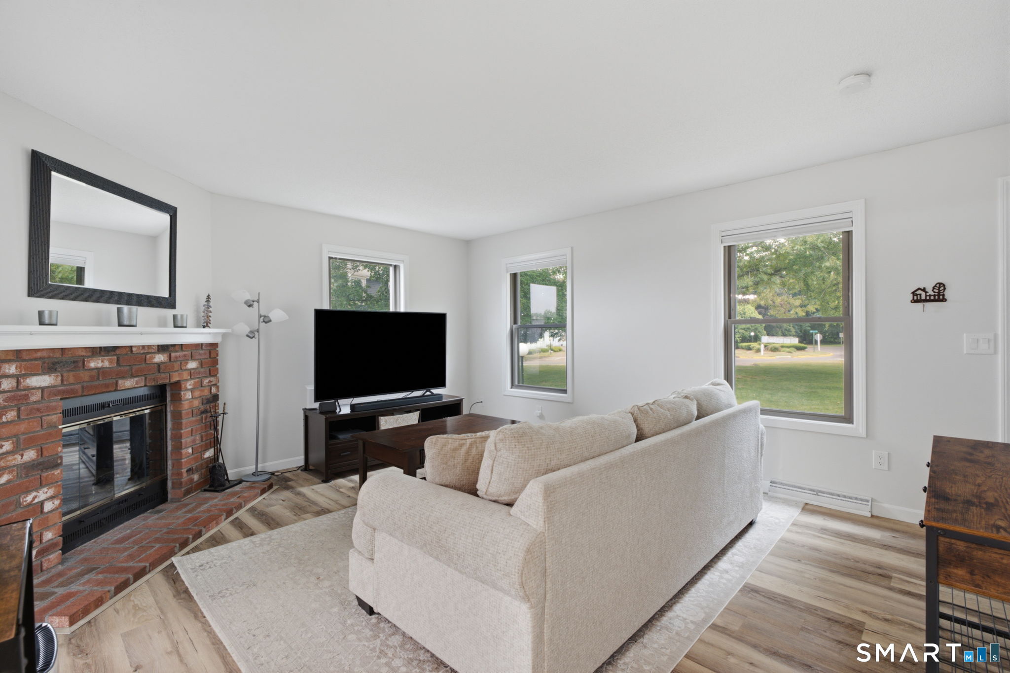 49 Bay Path Way, Unit 49 Branford, CT 06405 - Photo 3 of 30