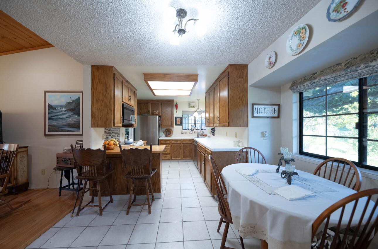 17777 Vierra Canyon Road Salinas, CA 93907 - Photo 14 of 41