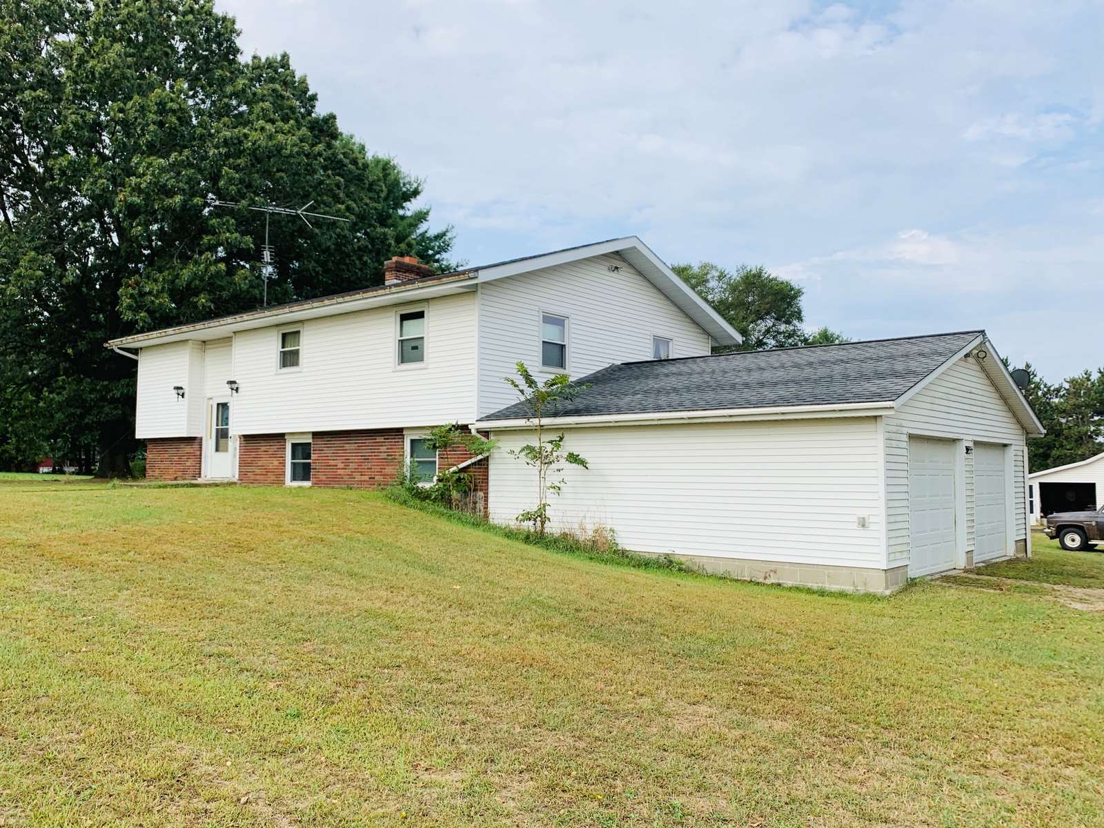 4373 North Tamarack Road Walkerton, IN 46574 - Photo 1 of 21