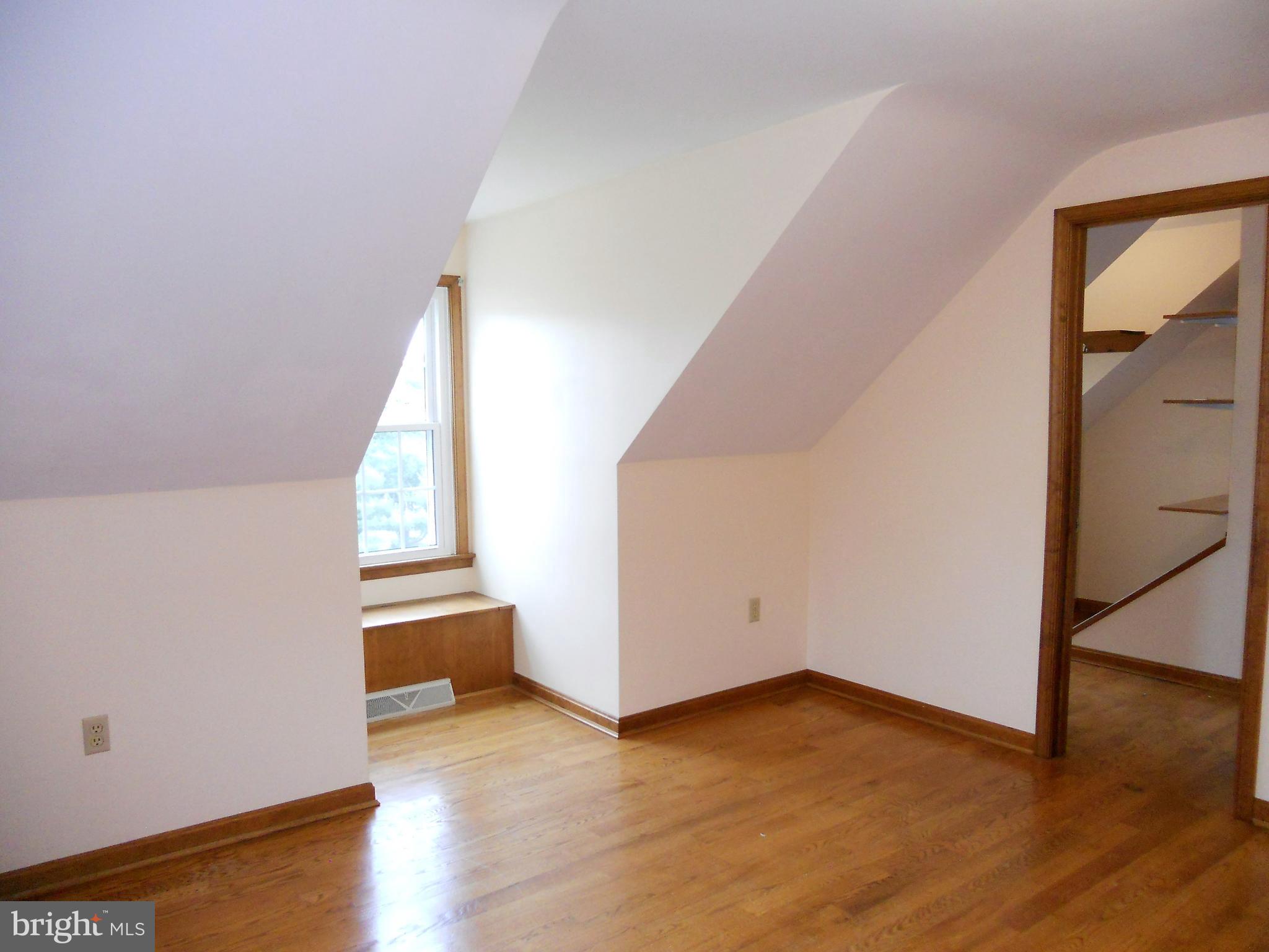 1755 Manchester Road Westminster, MD 21157 - Photo 17 of 38 Large bedroom with spacious closet.