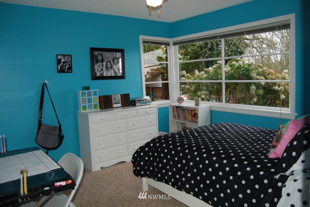 17459 Sylvester Road Southwest Burien, WA 98166 - Photo 14 of 25 Gallery Image 14