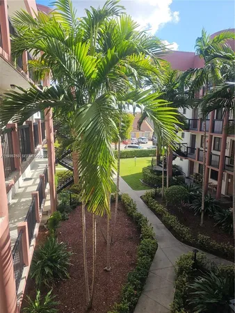 $2,100 | 5460 West 21st Court, Unit 310, Hialeah, FL 33016