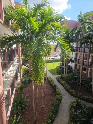 $2,190 | 5460 West 21st Court, Unit 310, Hialeah, FL 33016