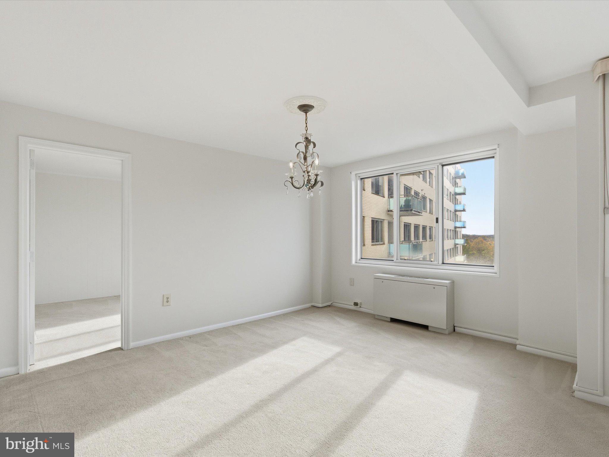 10201 Grosvenor Place, Unit 1001 Rockville, MD 20852 - Photo 8 of 49 Dining Room
