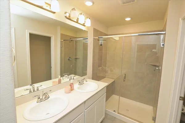 $220,000 | 2051 West Darlington Oak Court, Conroe, TX 77304