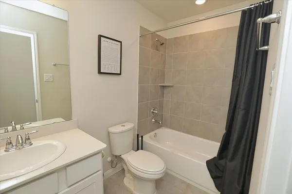 $220,000 | 2051 West Darlington Oak Court, Conroe, TX 77304