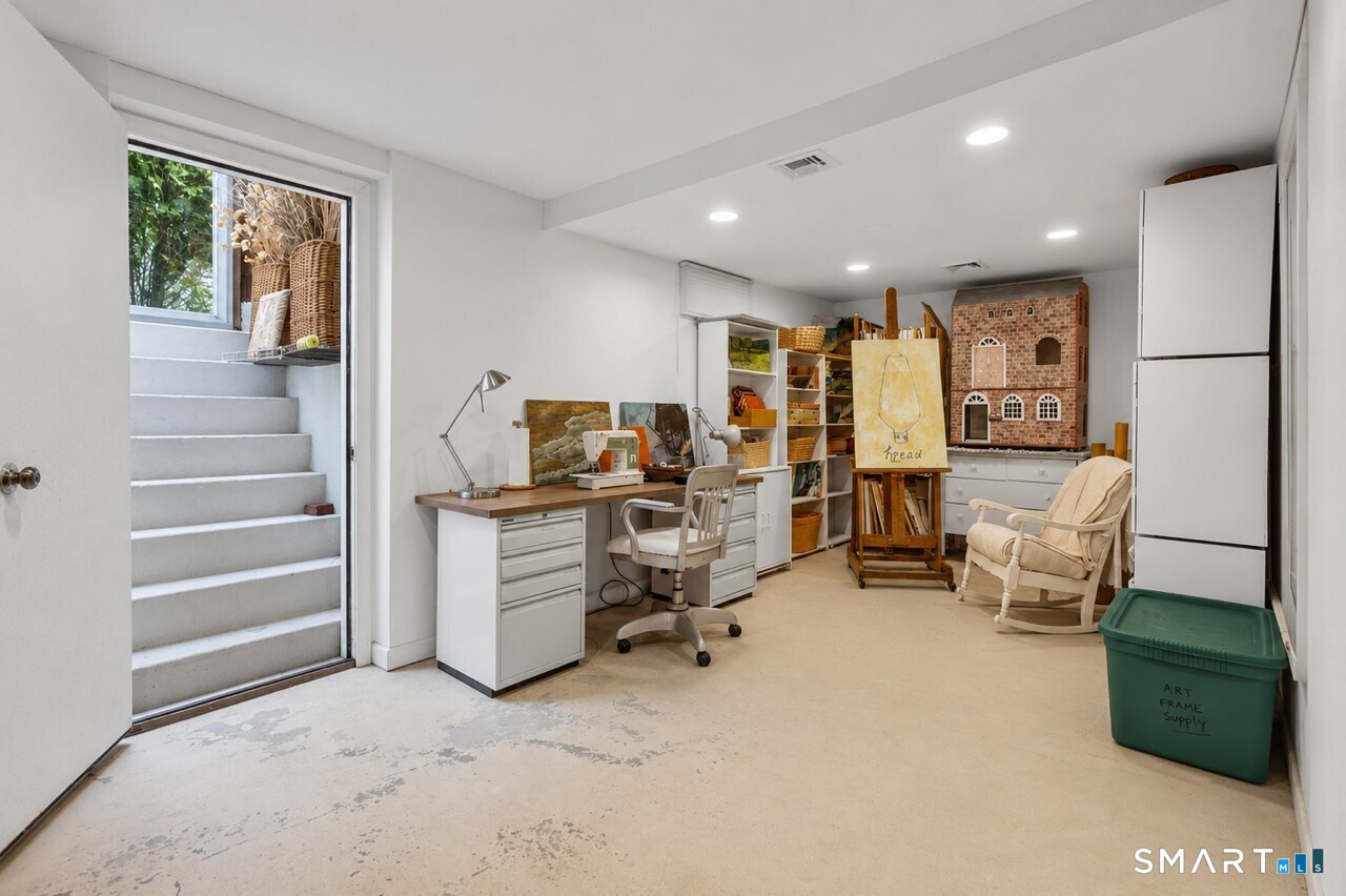 308 Old Colchester Road, Unit 6 Salem, CT 06420 - Photo 23 of 40