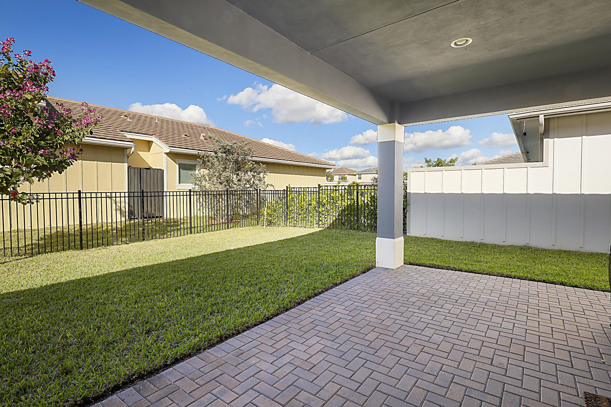19199 Rolling Acrs Road Loxahatchee, FL 33470 - Photo 36 of 57 19199 Rolling Acres Rd-38