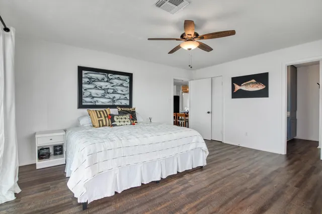 $675,000 | 354 Ling Street, Bayou Vista, TX 77563