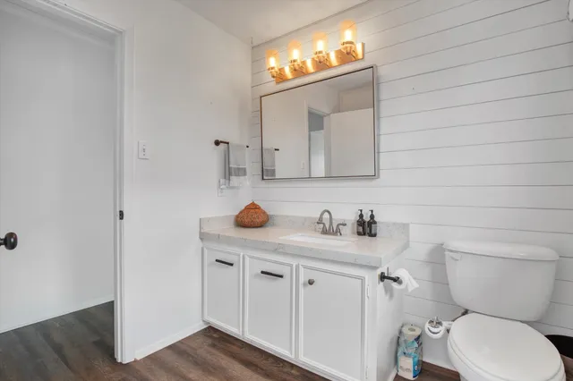 $675,000 | 354 Ling Street, Bayou Vista, TX 77563