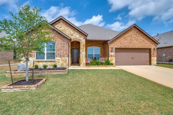 $459,900 | 10509 Table Blf Street, Aubrey, TX 76227
