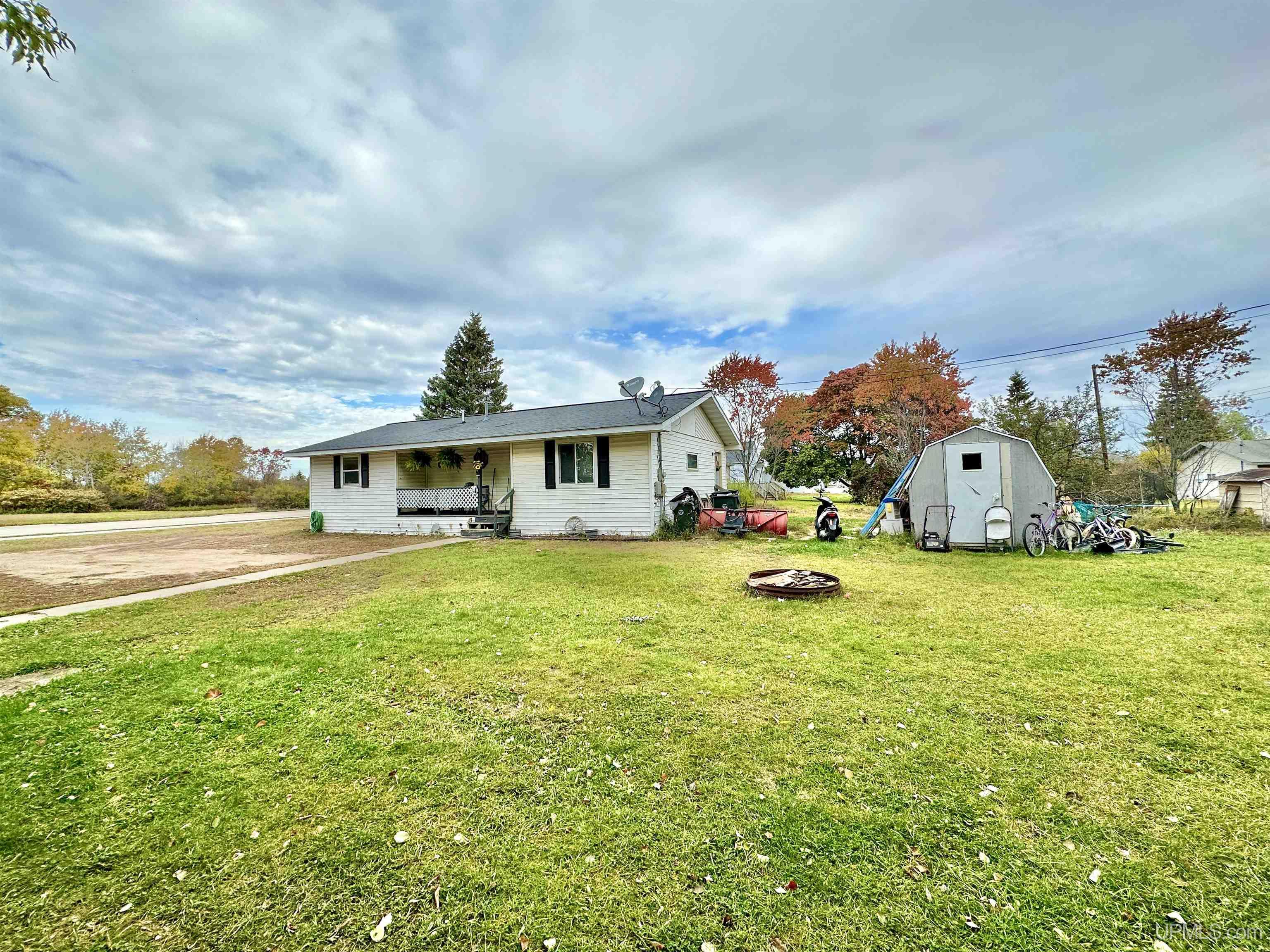 1919 South Lincoln Road Escanaba, MI 49829 - Photo 21 of 27 Gallery Image 21