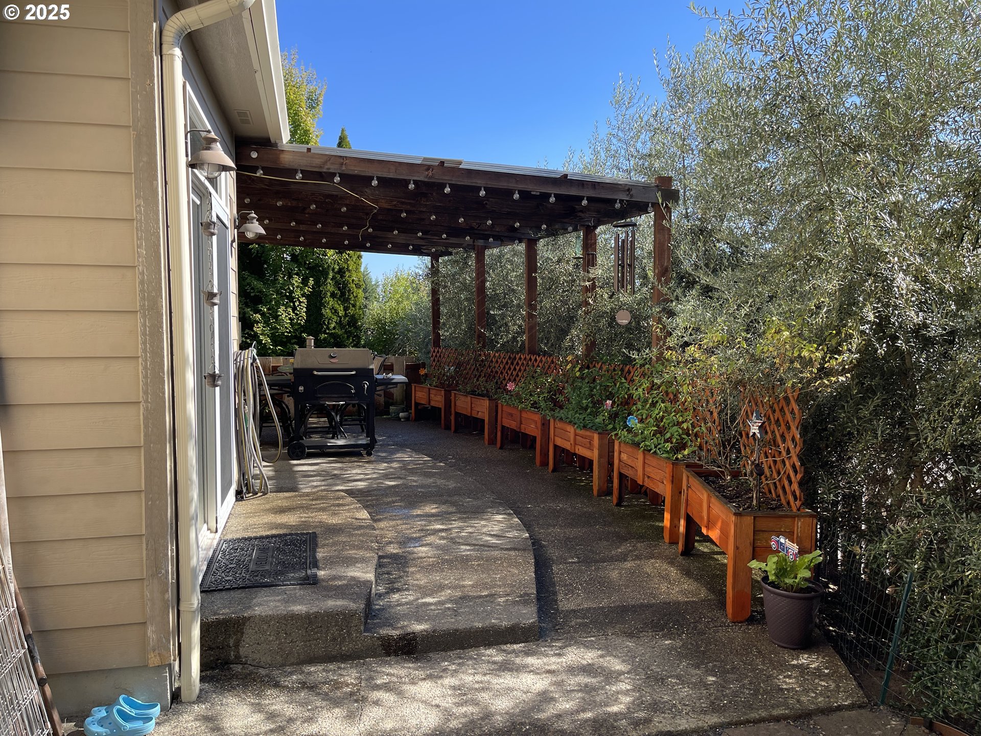 165 Danielle Drive Winston, OR 97496 - Photo 16 of 48