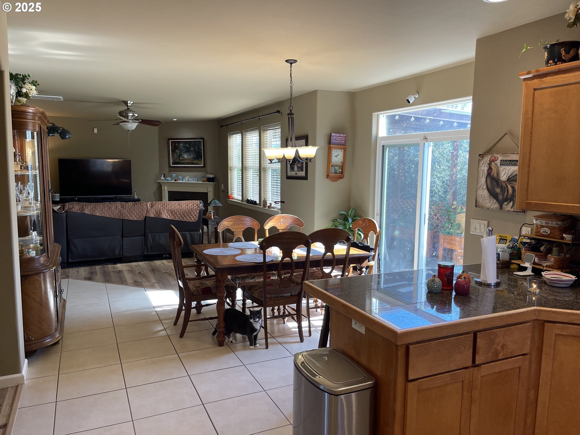 165 Danielle Drive Winston, OR 97496 - Photo 7 of 48