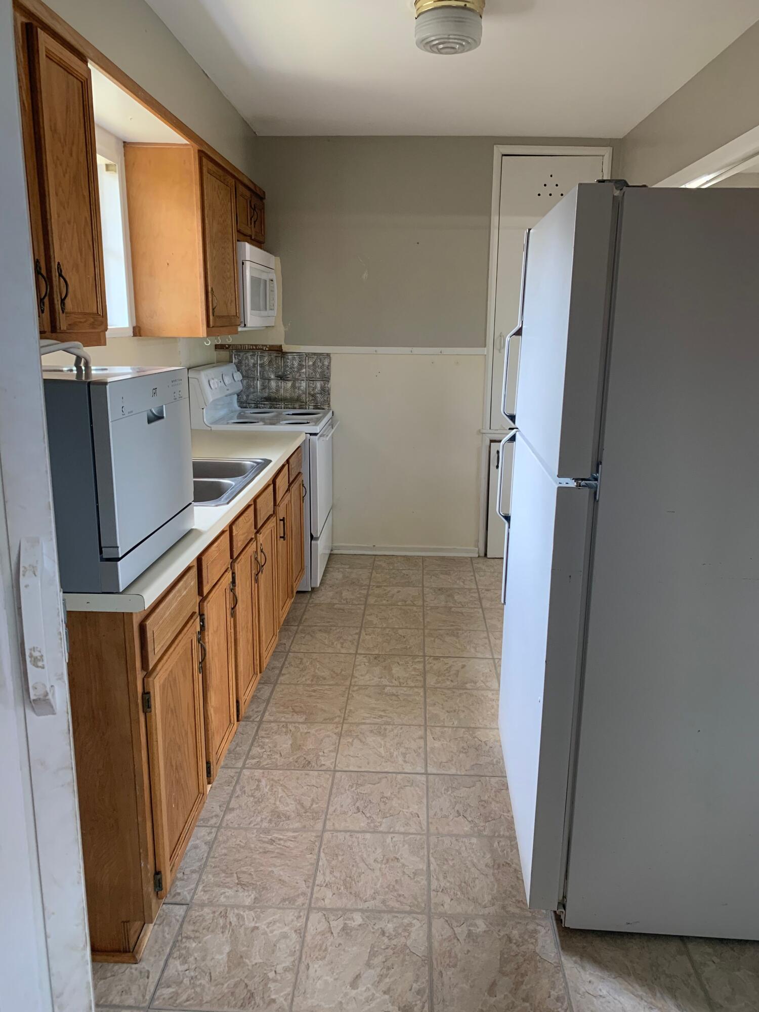 3620 32nd Street Lubbock, TX 79410 - Photo 5 of 11 8A7FF690-233D-4B69-95C8-AF45F6A70D89