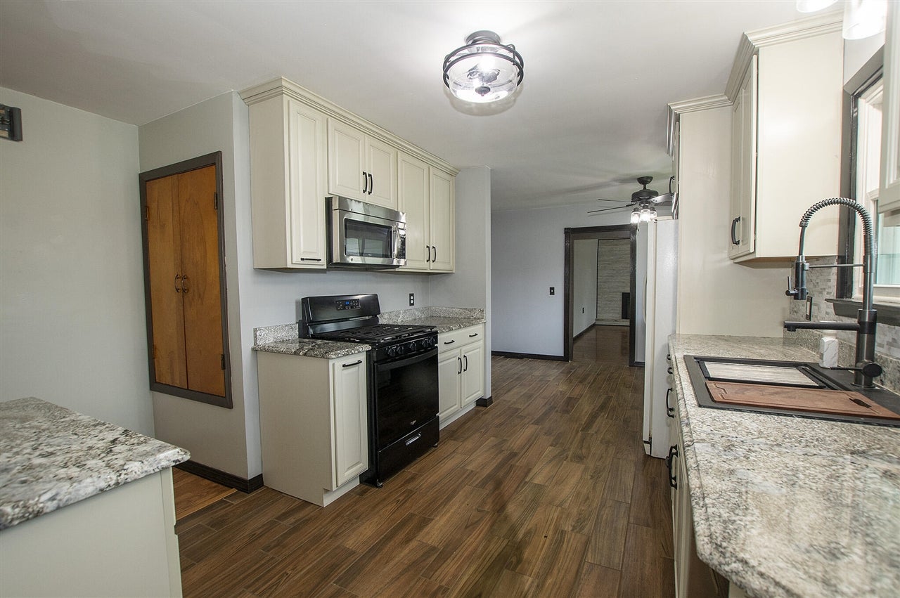 965 East Remus Road Mount Pleasant, MI 48858 - Photo 3 of 30 Gallery Image 3