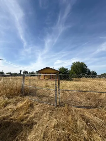 $156,200 | 28385 California Avenue, Madera, CA 93638