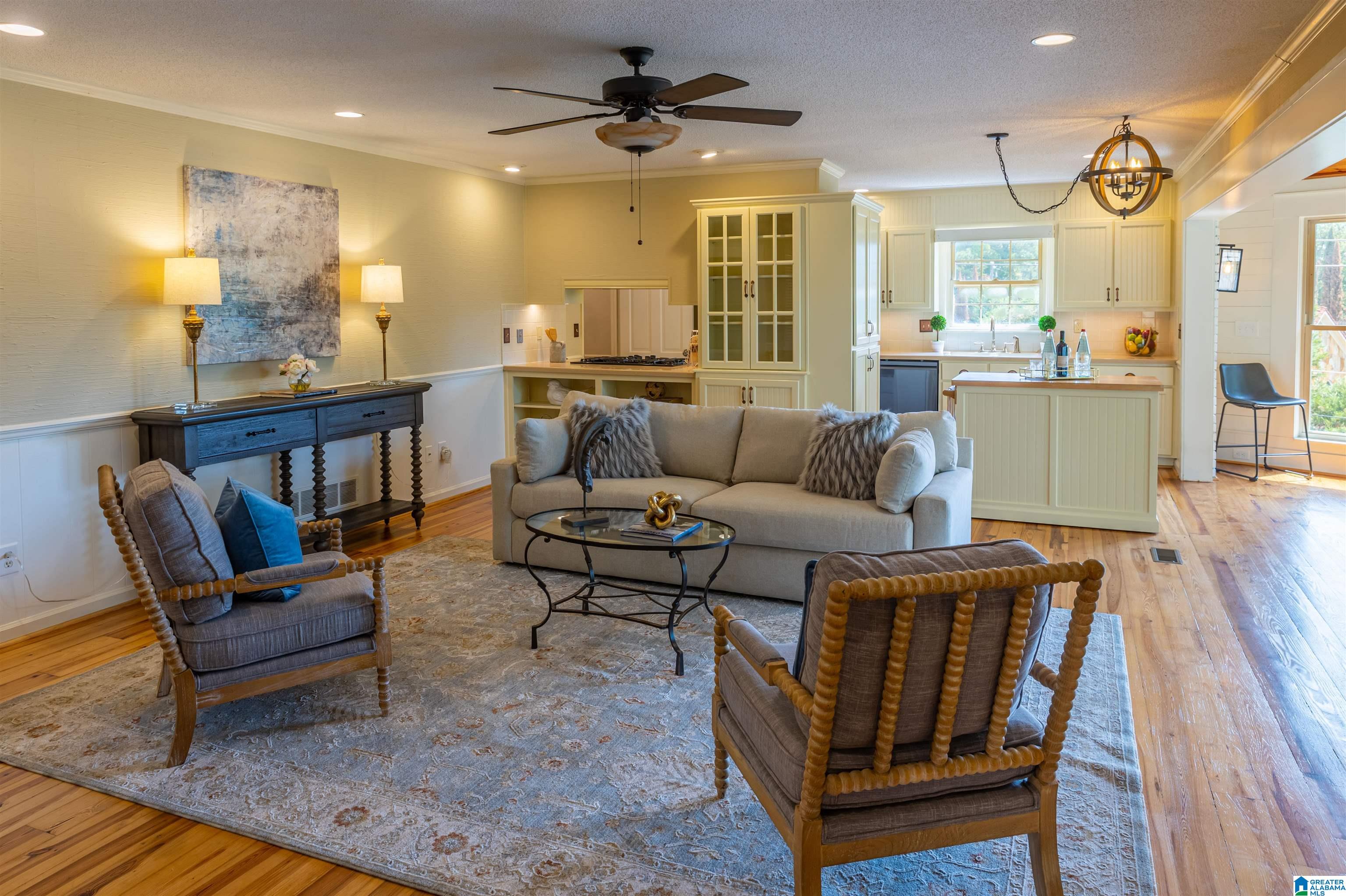 1533 Wellington View Road Birmingham, AL 35209 - Photo 9 of 38