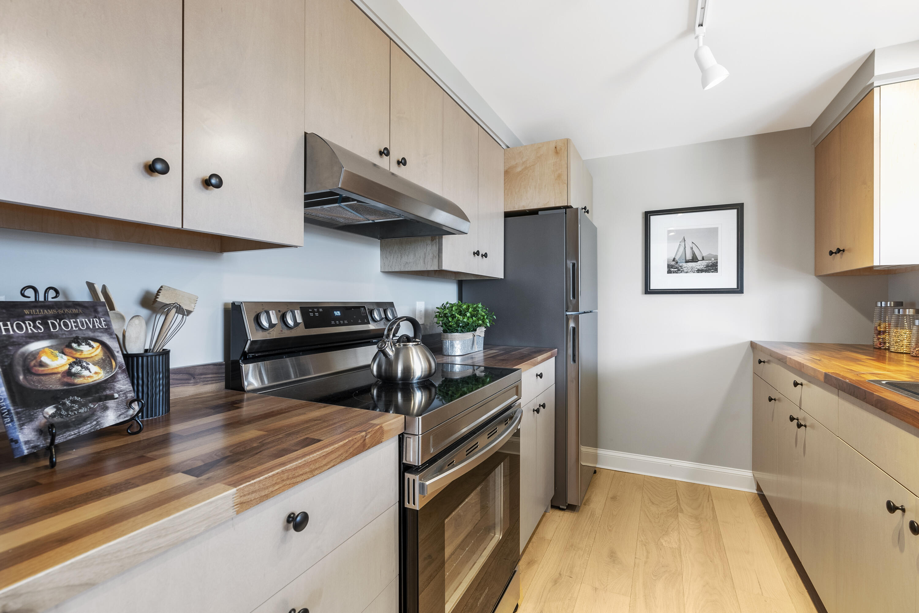 40 Portland Pier, Unit 2 Portland, ME 04101 - Photo 15 of 45 DSC08592