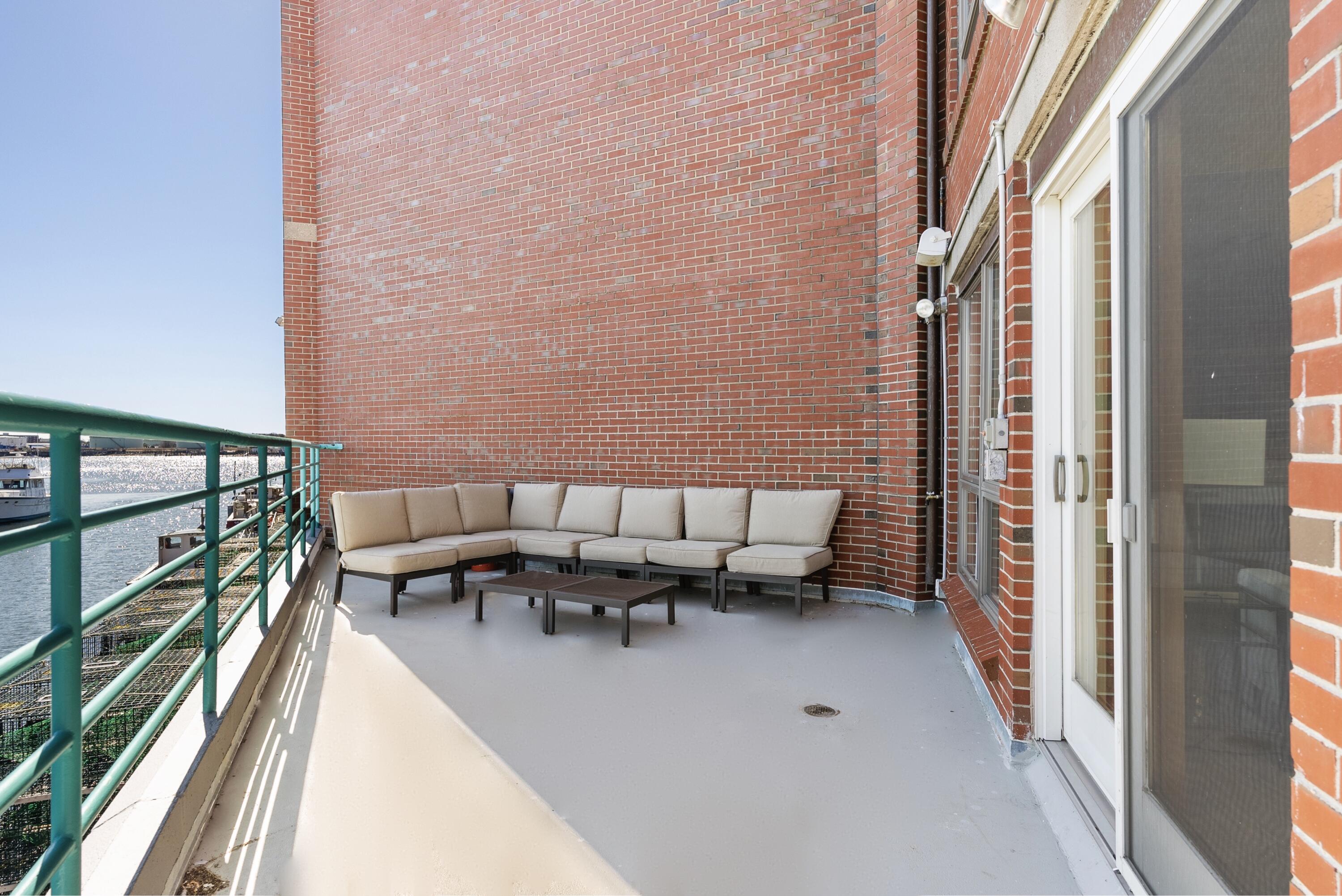 40 Portland Pier, Unit 2 Portland, ME 04101 - Photo 21 of 45 IMG_9643