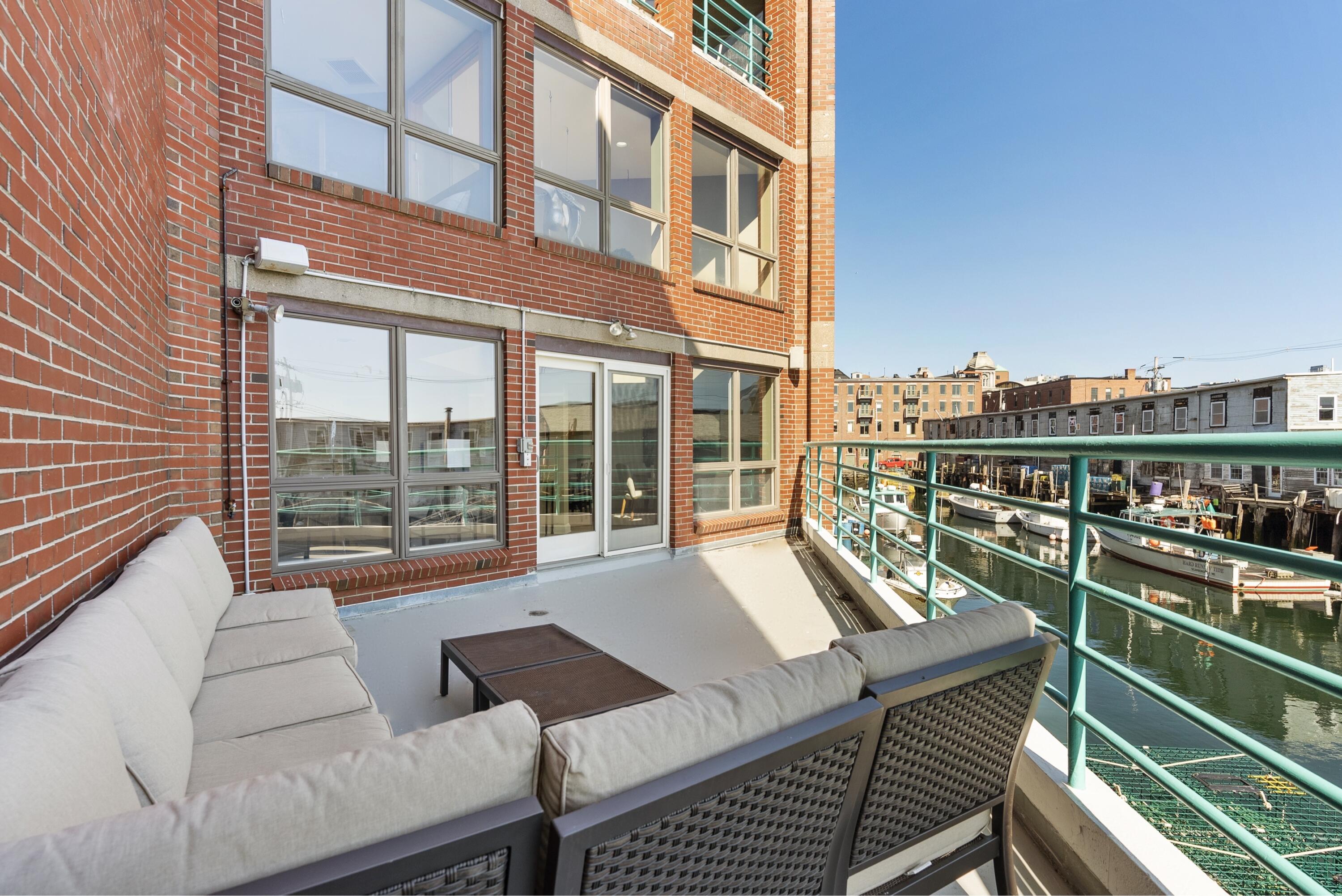 40 Portland Pier, Unit 2 Portland, ME 04101 - Photo 23 of 45 IMG_9645