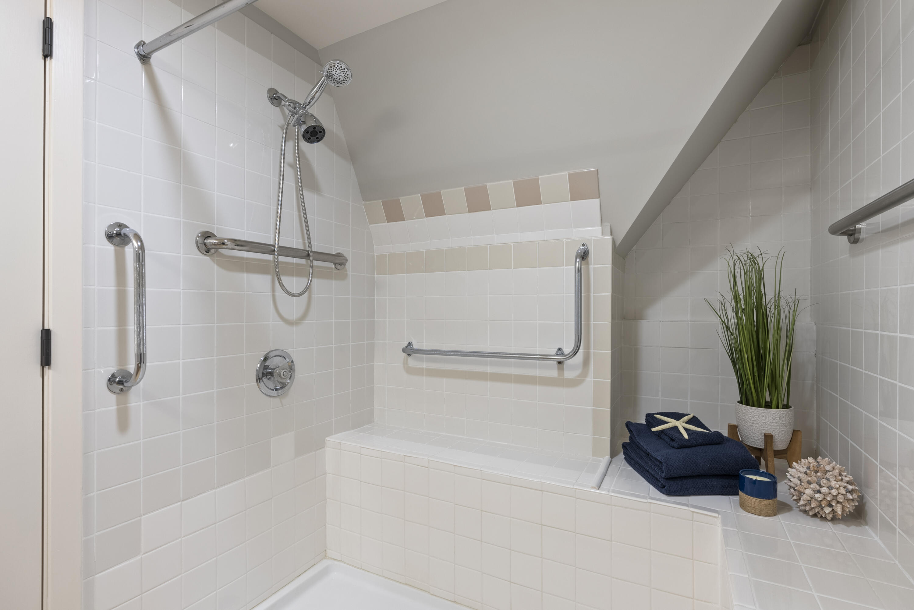 40 Portland Pier, Unit 2 Portland, ME 04101 - Photo 31 of 45 DSC08697