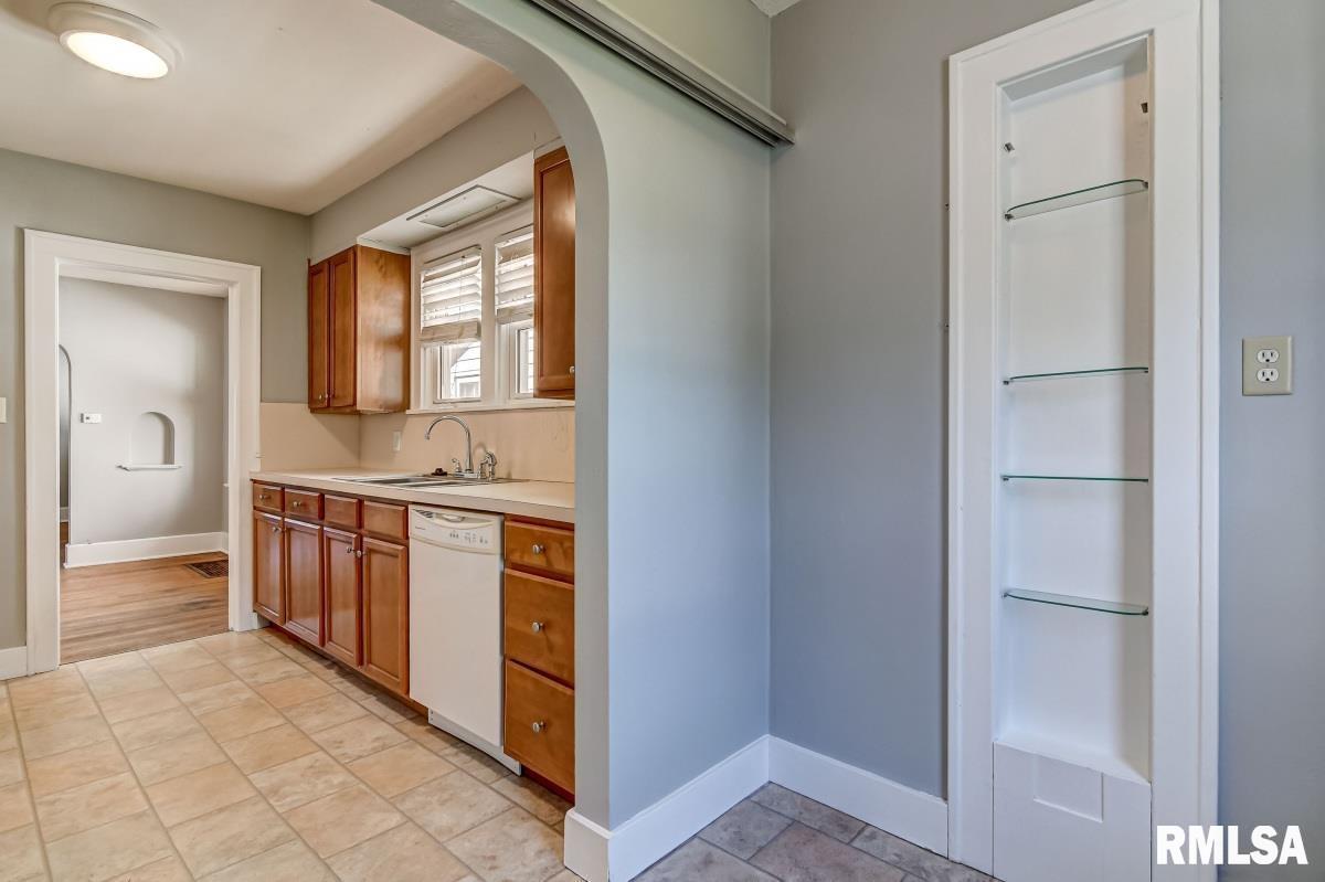 2040 South State Street Springfield, IL 62704 - Photo 16 of 30