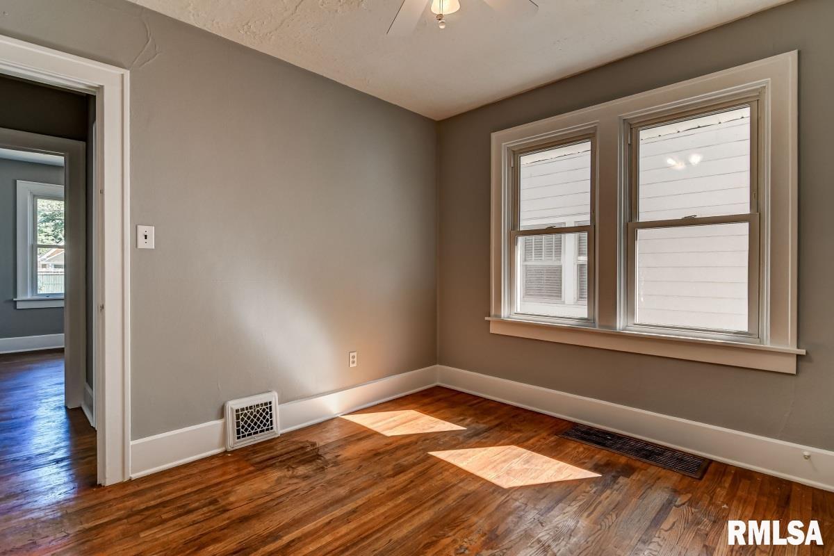 2040 South State Street Springfield, IL 62704 - Photo 4 of 30