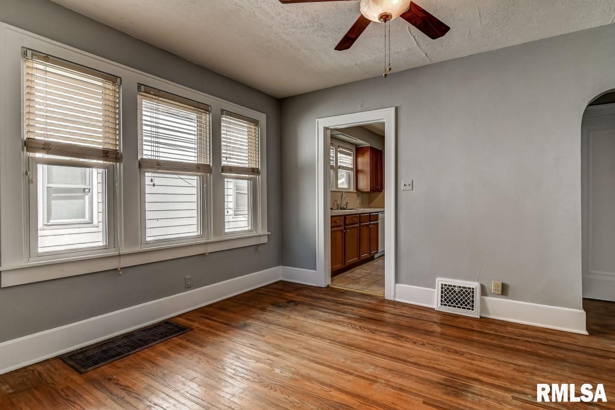 2040 South State Street Springfield, IL 62704 - Photo 5 of 30