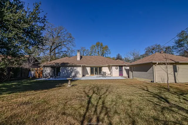 a view of outdoor space yard and patio