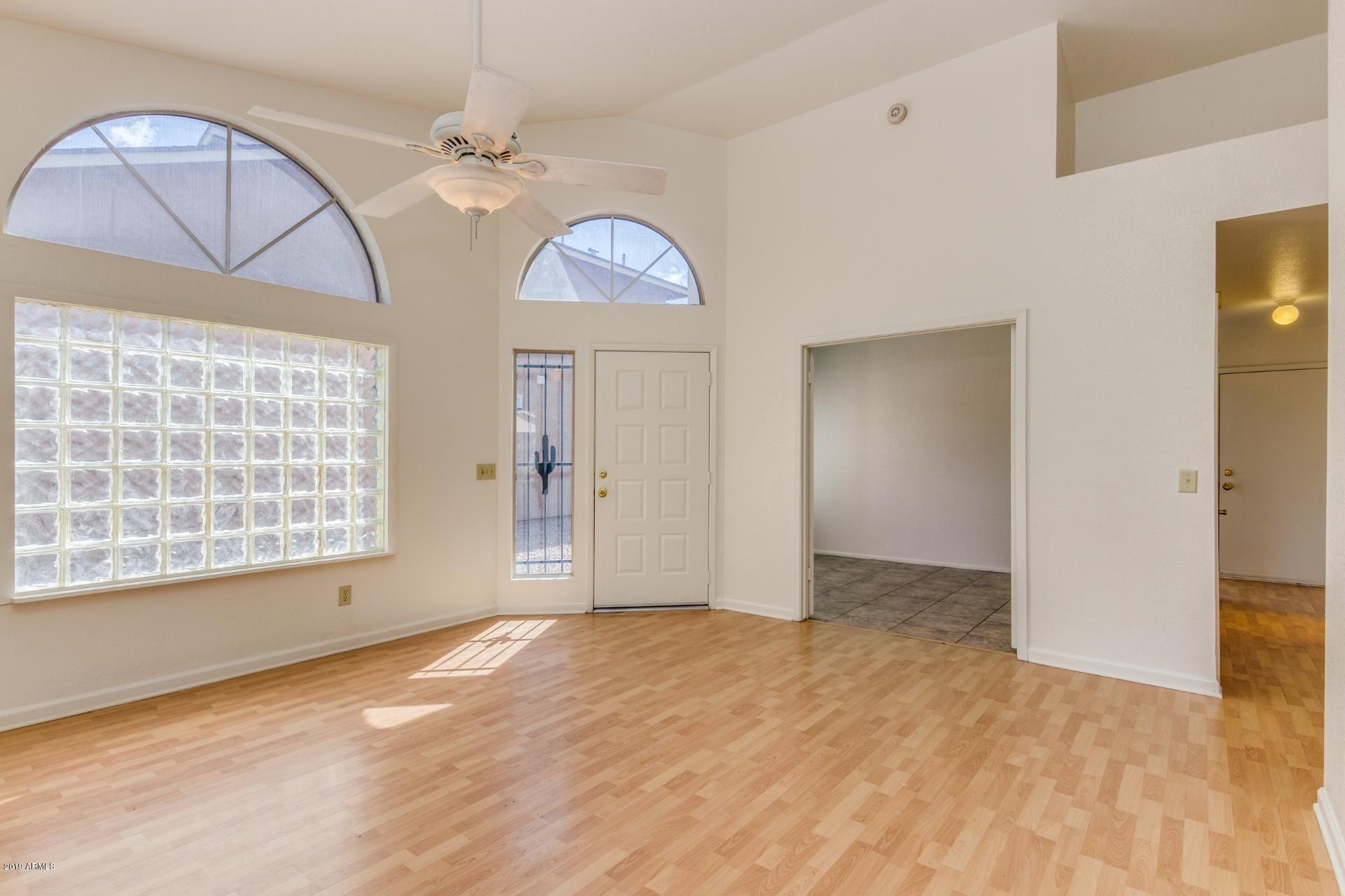 1718 East Carson Road Phoenix, AZ 85042 - Photo 3 of 21 Great Room IA