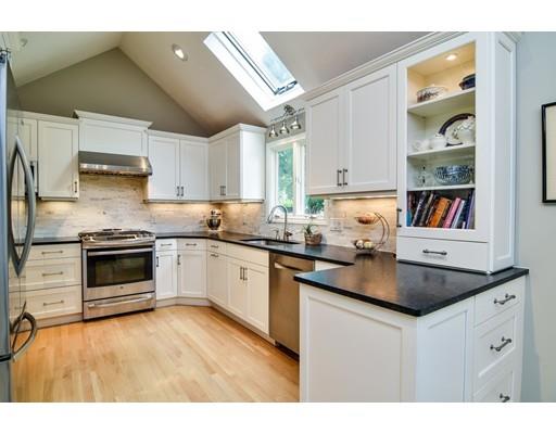 31 Stacey Road Marlborough, MA 01752 - Photo 3 of 25 Gallery Image 3