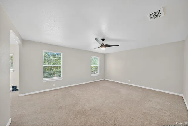 $2,600 | 25119 Royal Land, San Antonio, TX 78257