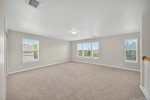 $2,600 | 25119 Royal Land, San Antonio, TX 78257