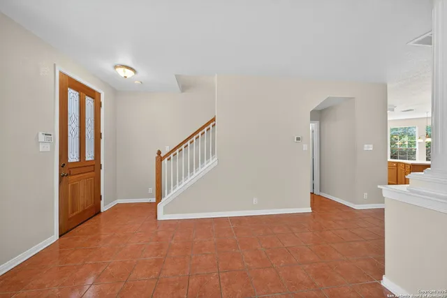 $2,600 | 25119 Royal Land, San Antonio, TX 78257