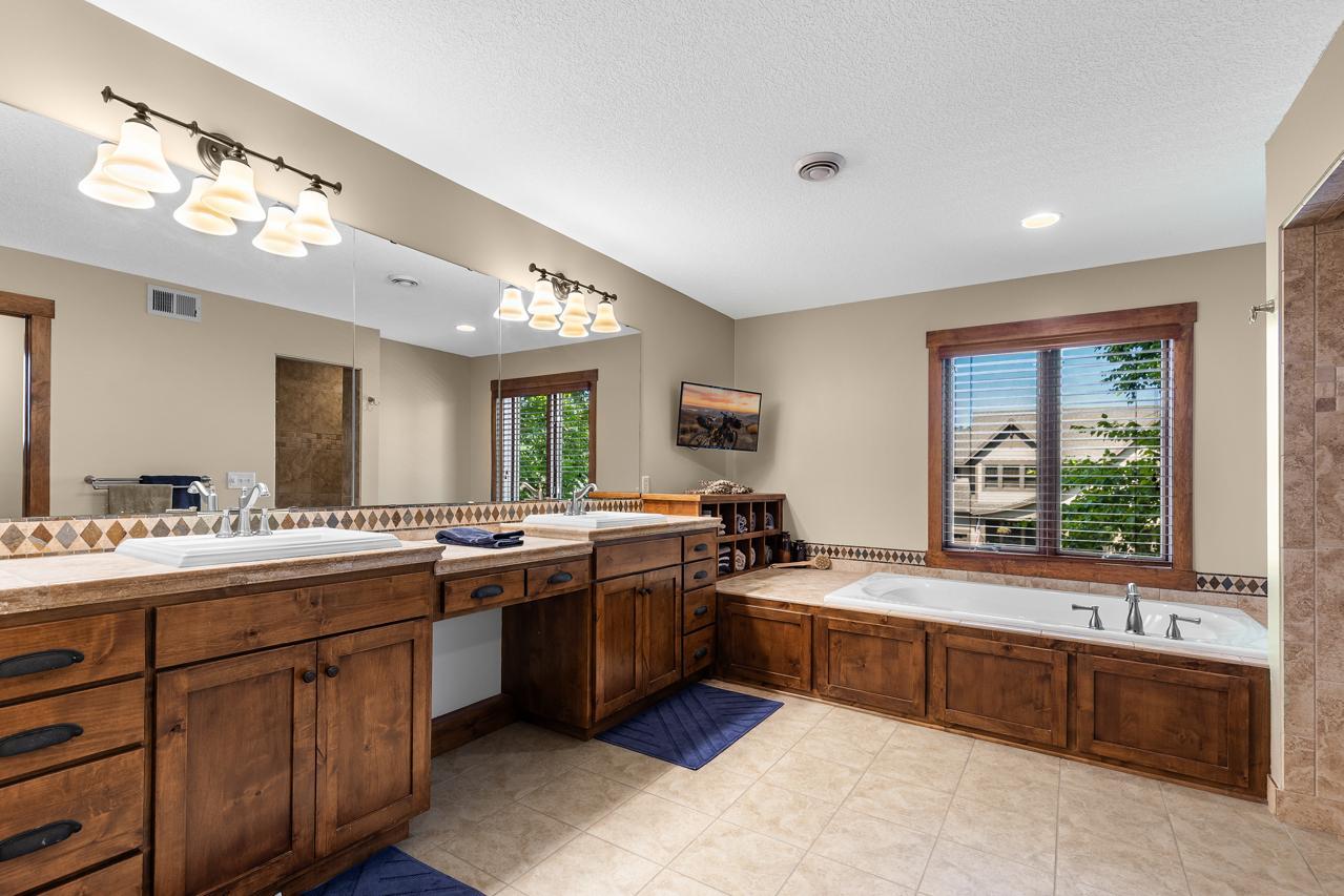 9905 Trails End Road Chanhassen, MN 55317 - Photo 31 of 67 Gallery Image 31