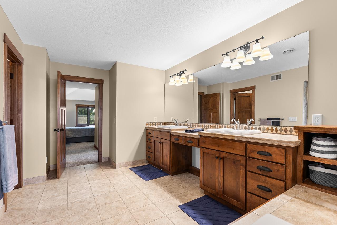 9905 Trails End Road Chanhassen, MN 55317 - Photo 33 of 67 Gallery Image 33