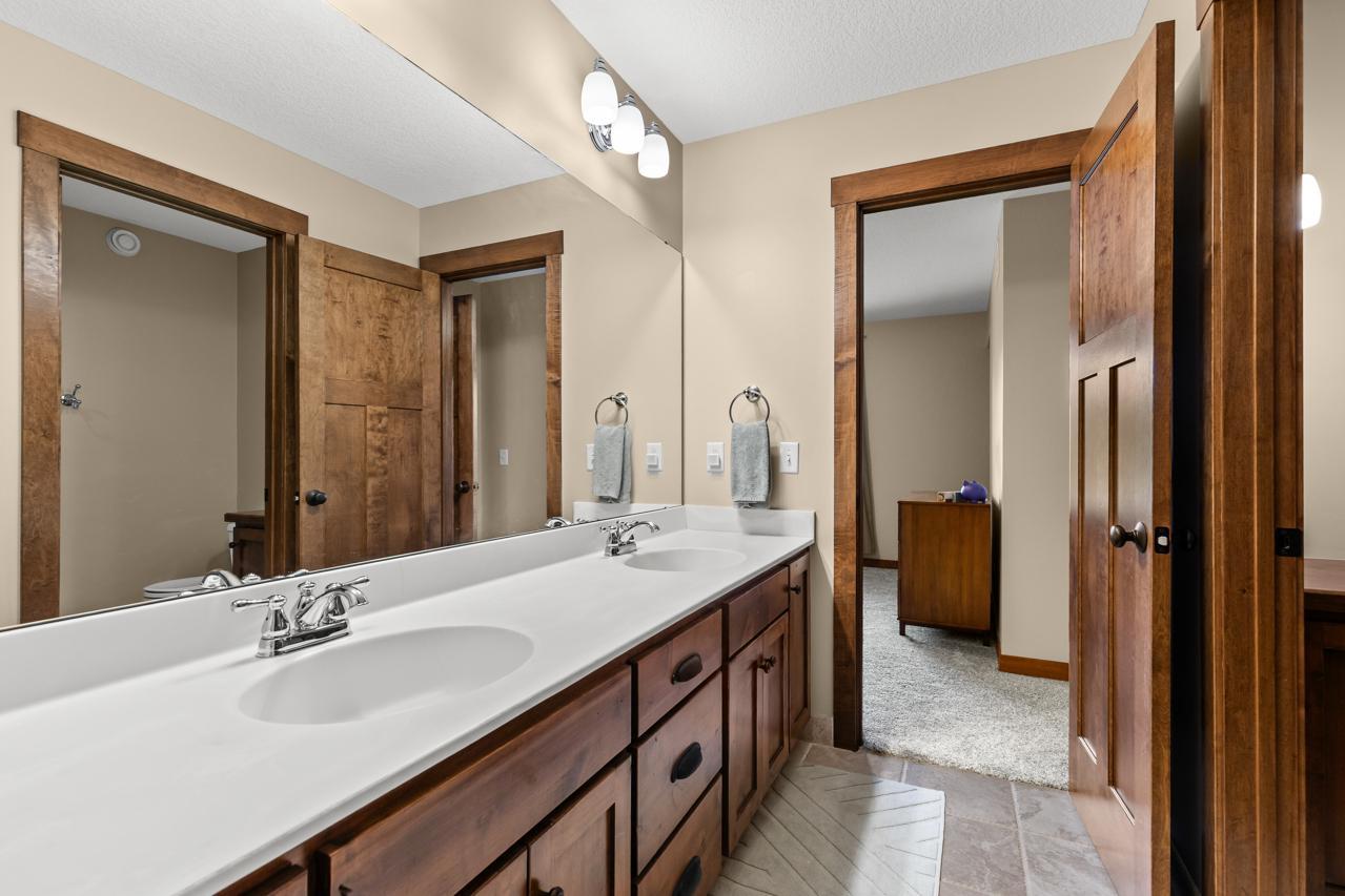 9905 Trails End Road Chanhassen, MN 55317 - Photo 36 of 67 Gallery Image 36